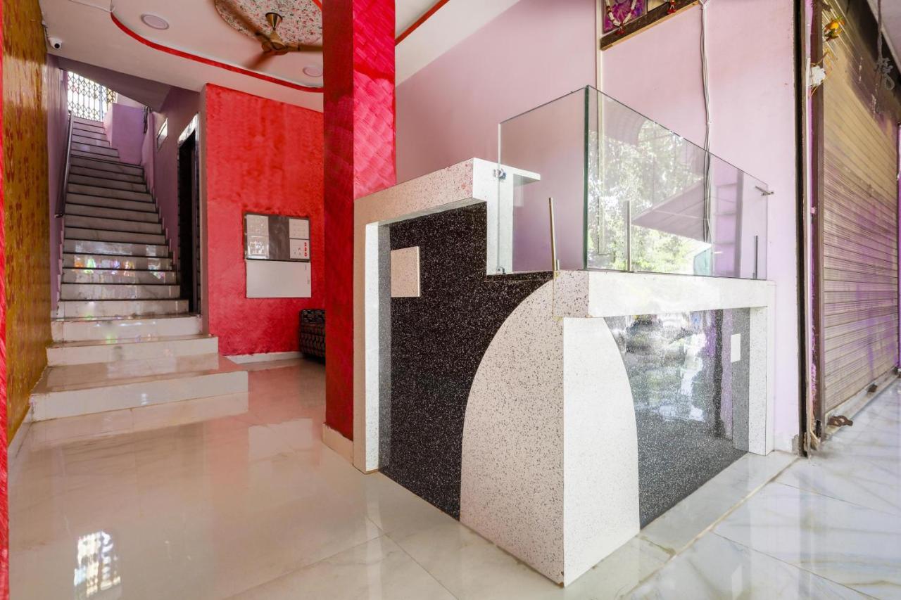 Oyo 45752 Hotel Sb Palace Godarpura Buitenkant foto